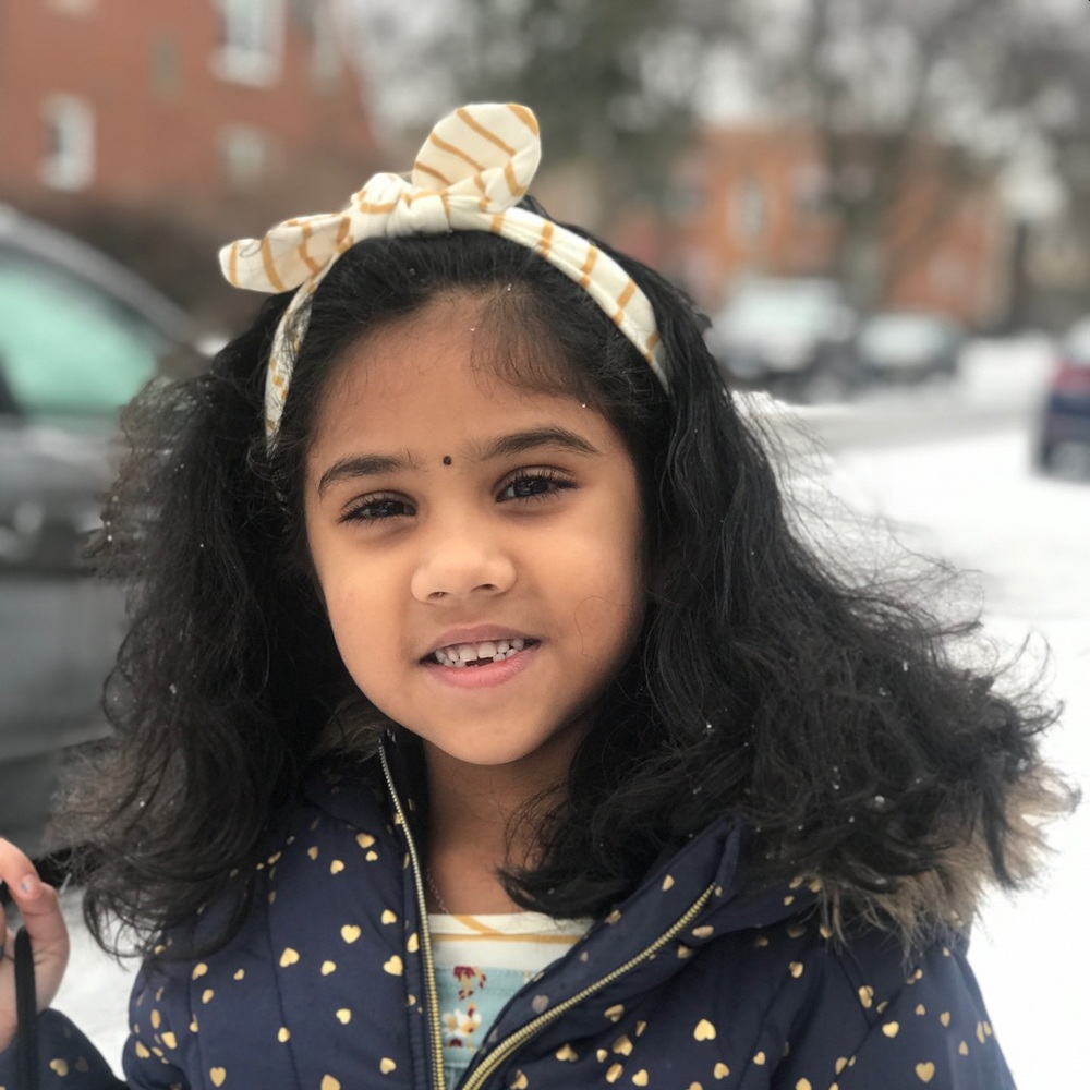 Meet your Posher, Simi